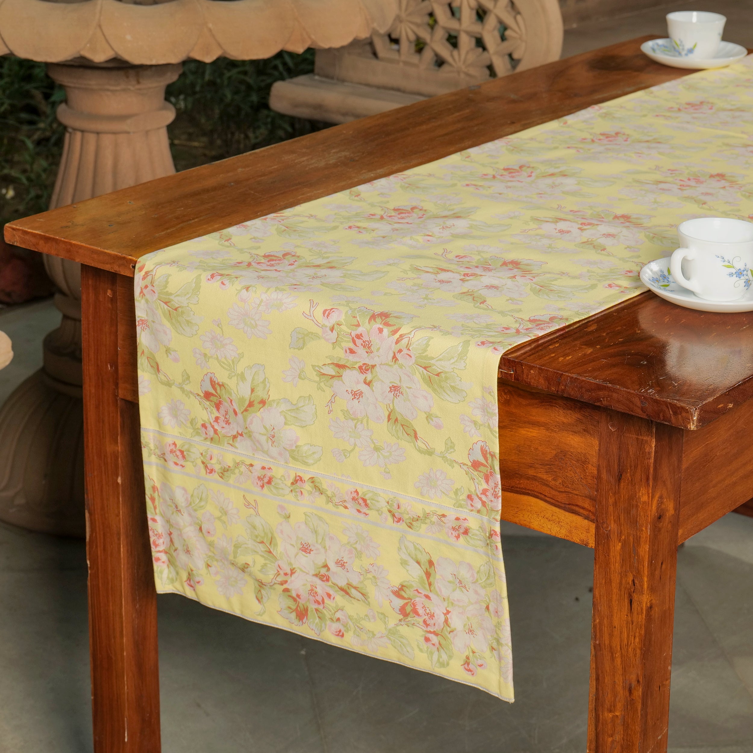 Apple Blossom Runner – Yellow