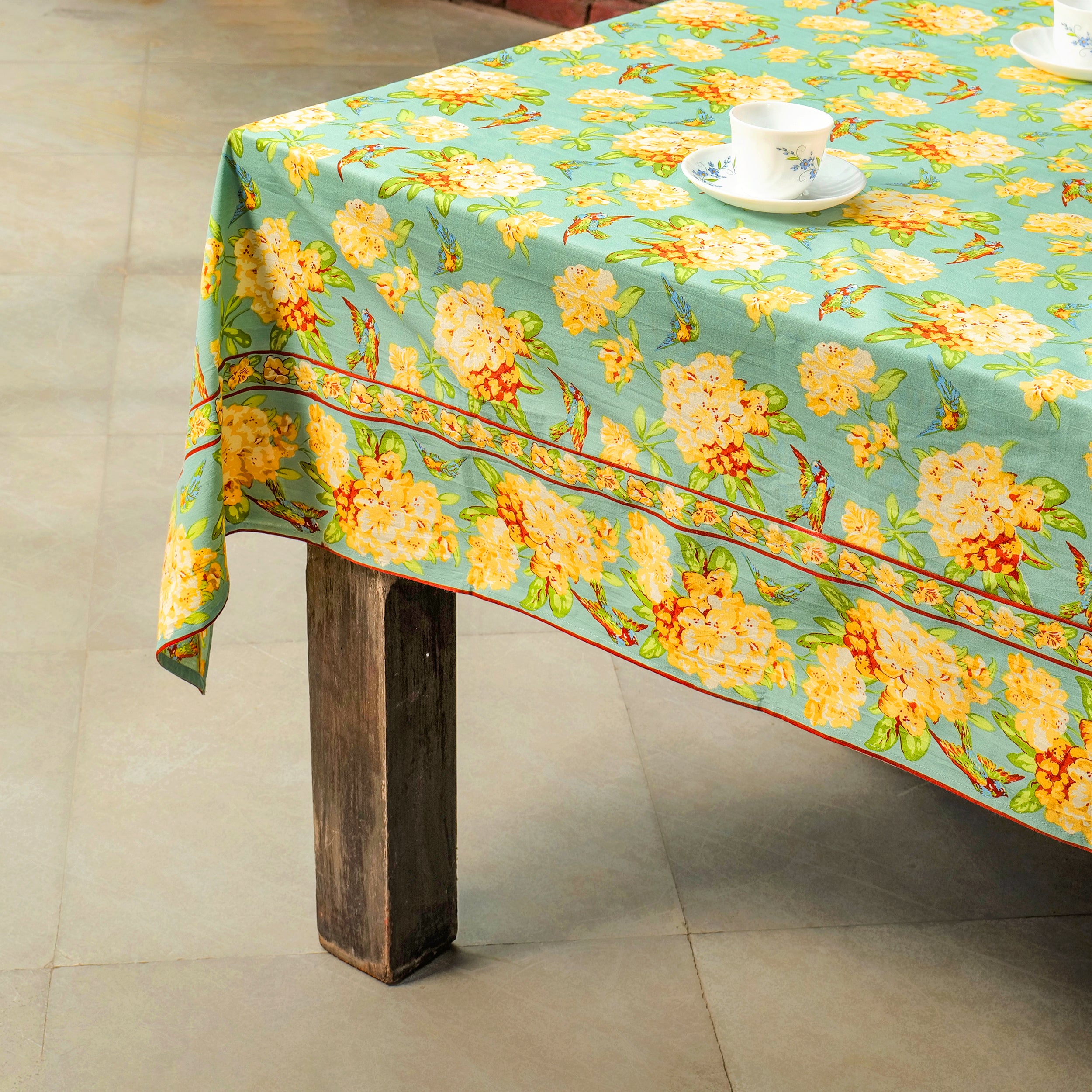 Valley of flowers Tablecloth - Mist