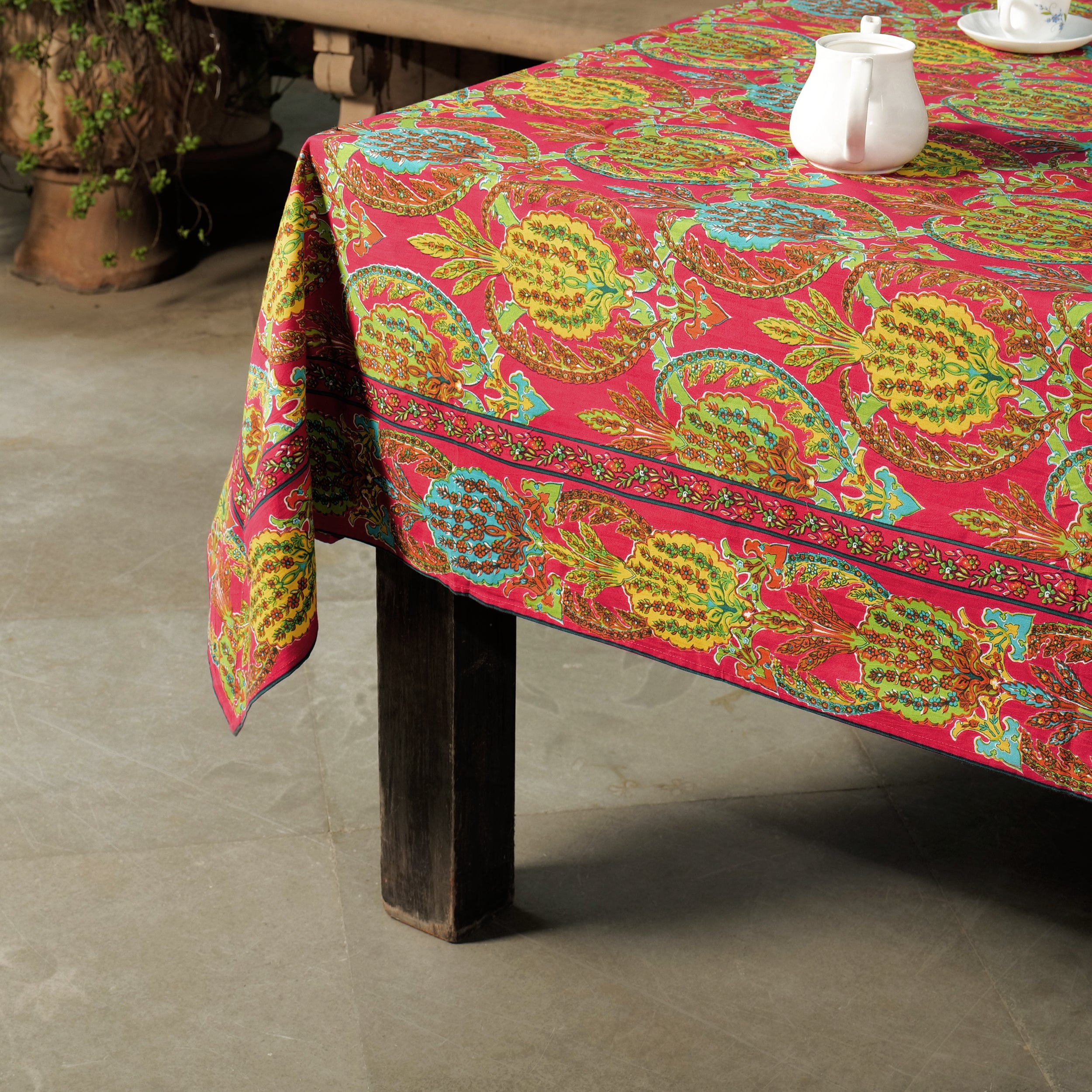 Hello Pineapple Tablecloth - Fuschia