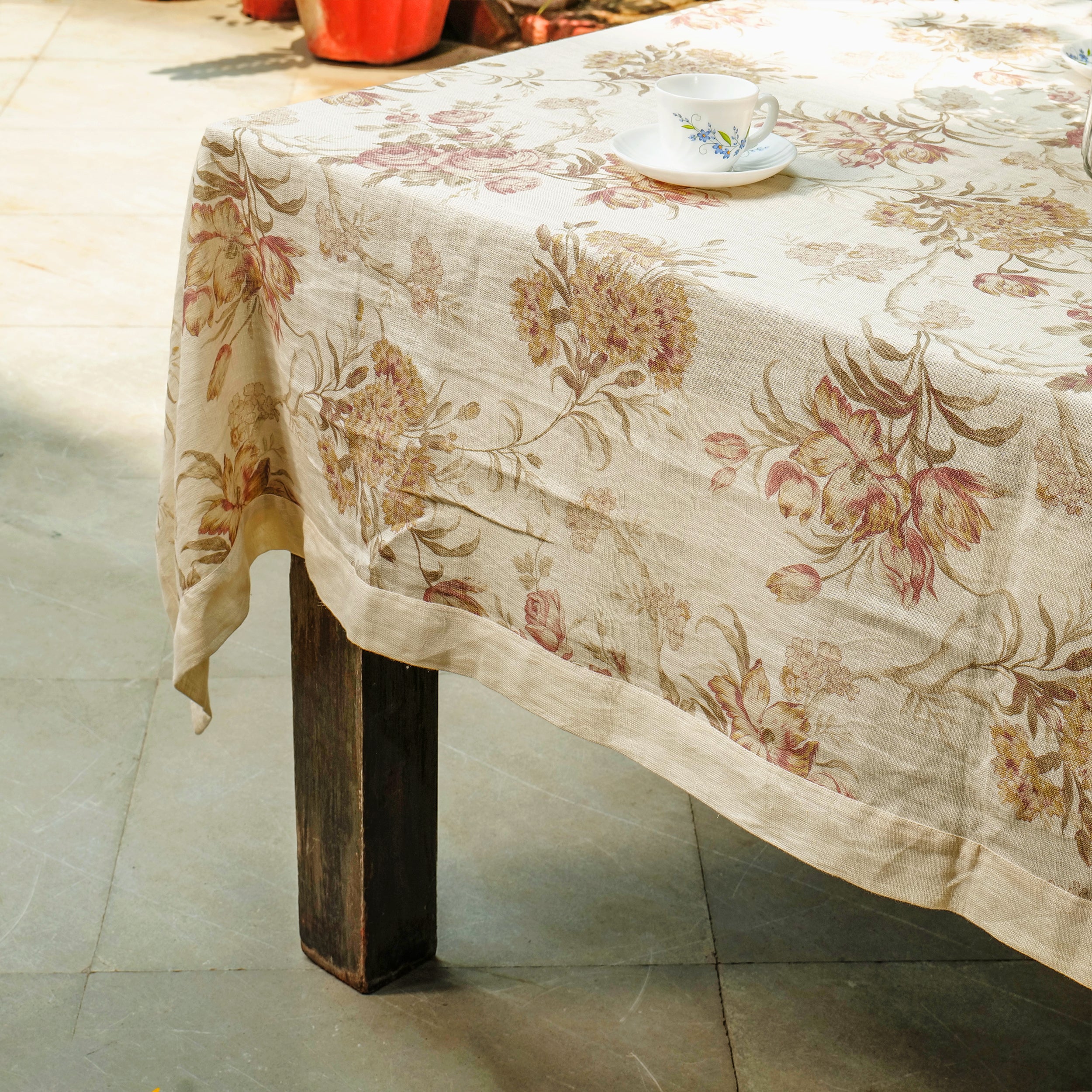 Chelsea Tablecloth - Ecru