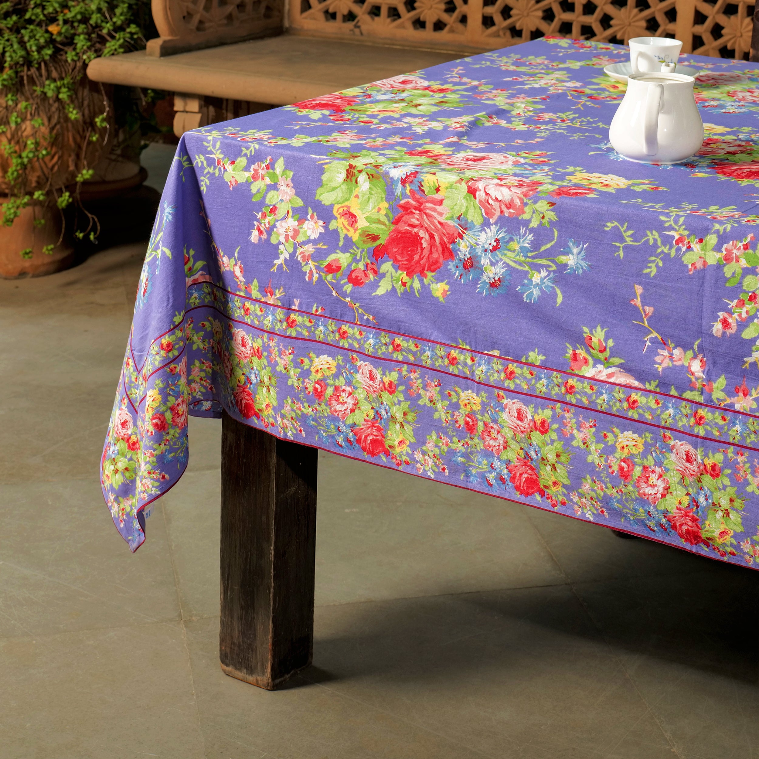 Cottage Rose Tablecloth - Lavender