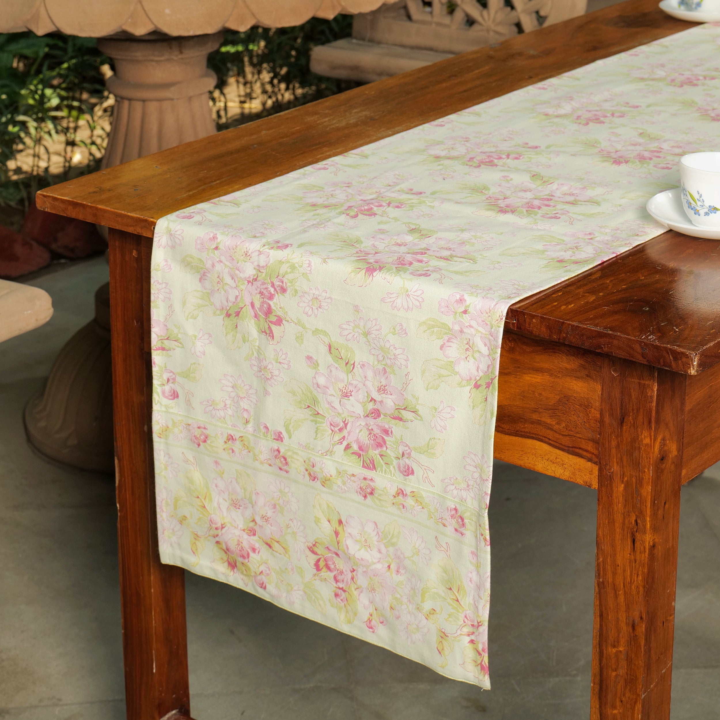 Apple Blossom Runner - Green