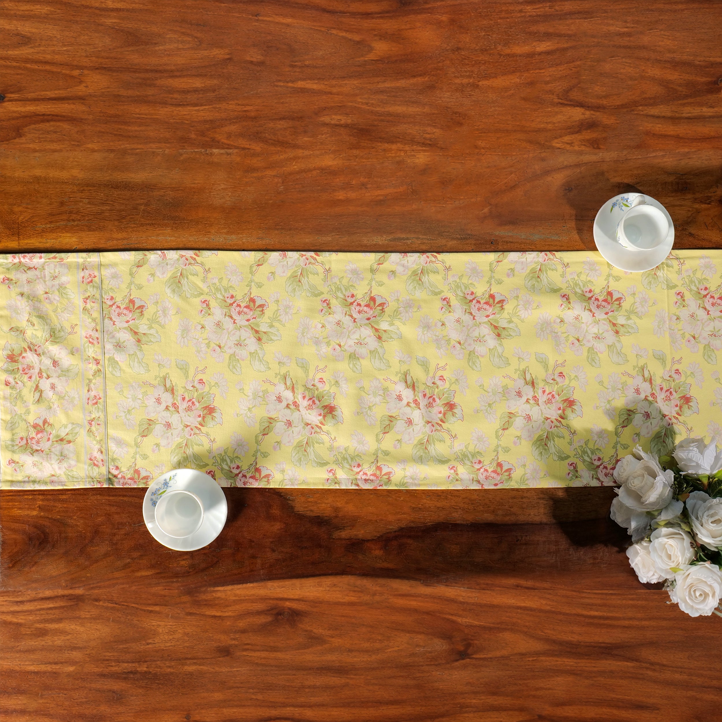 Apple Blossom Runner – Yellow