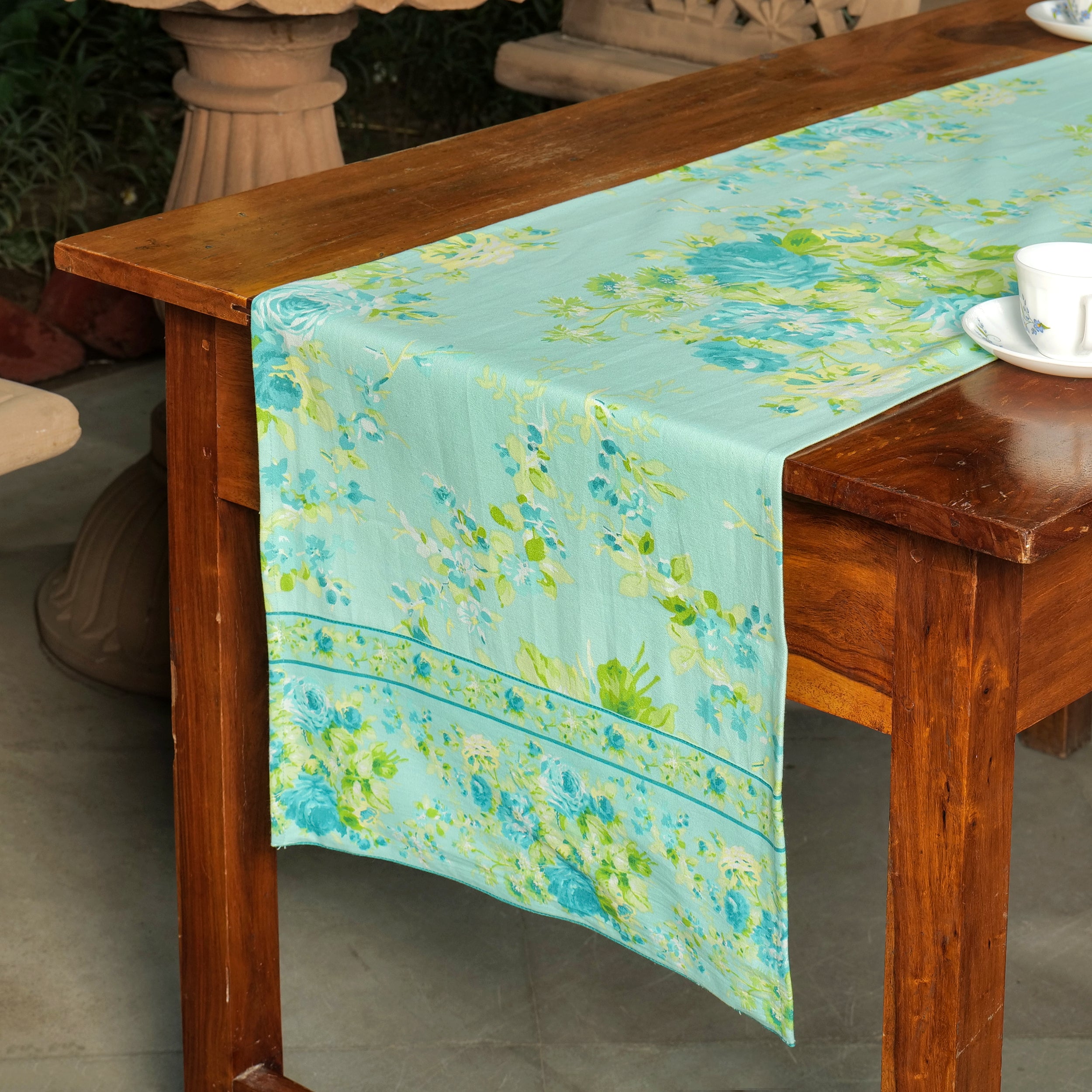 Cottage Rose Runner – Turquoise