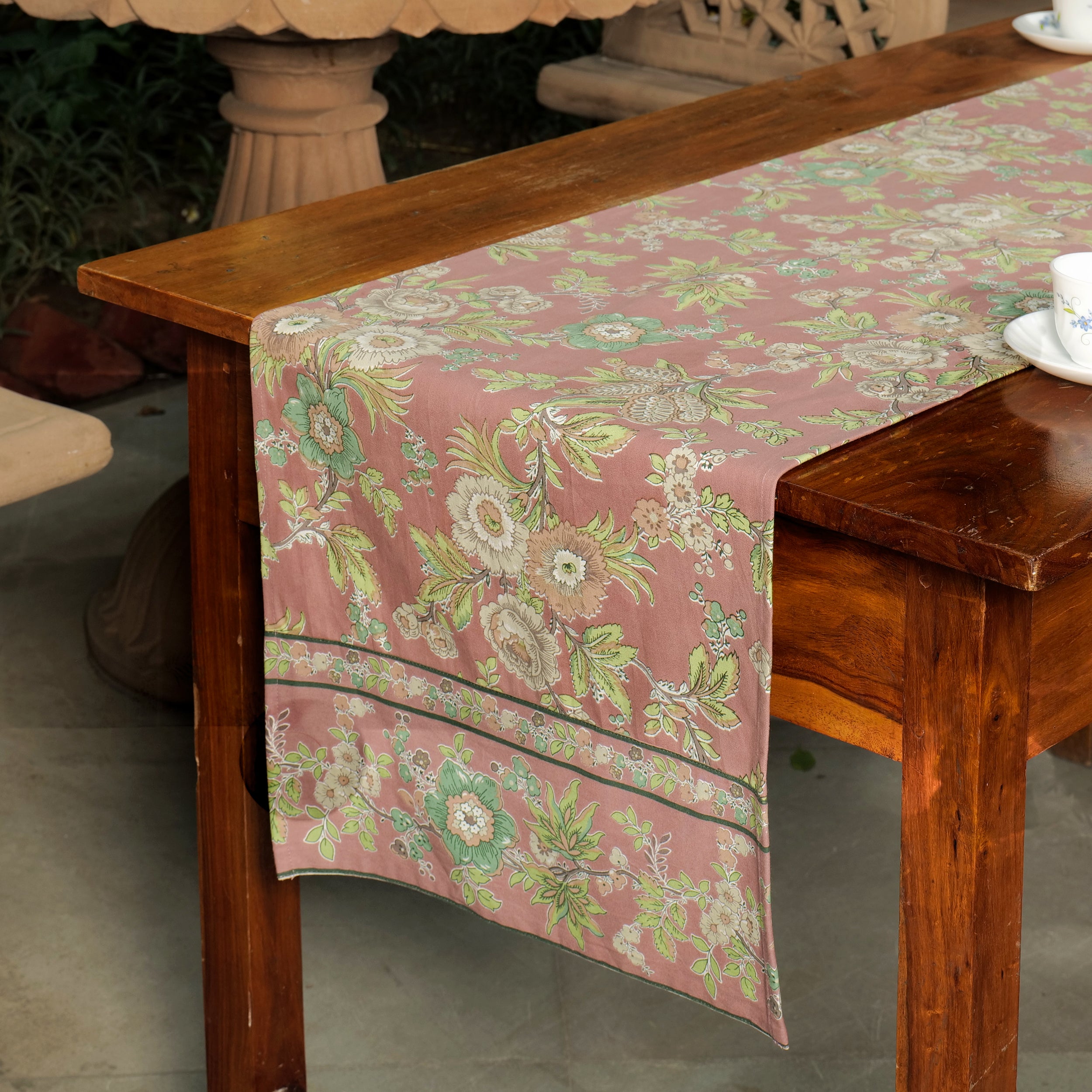 Augustine Runner – Dusty Rose