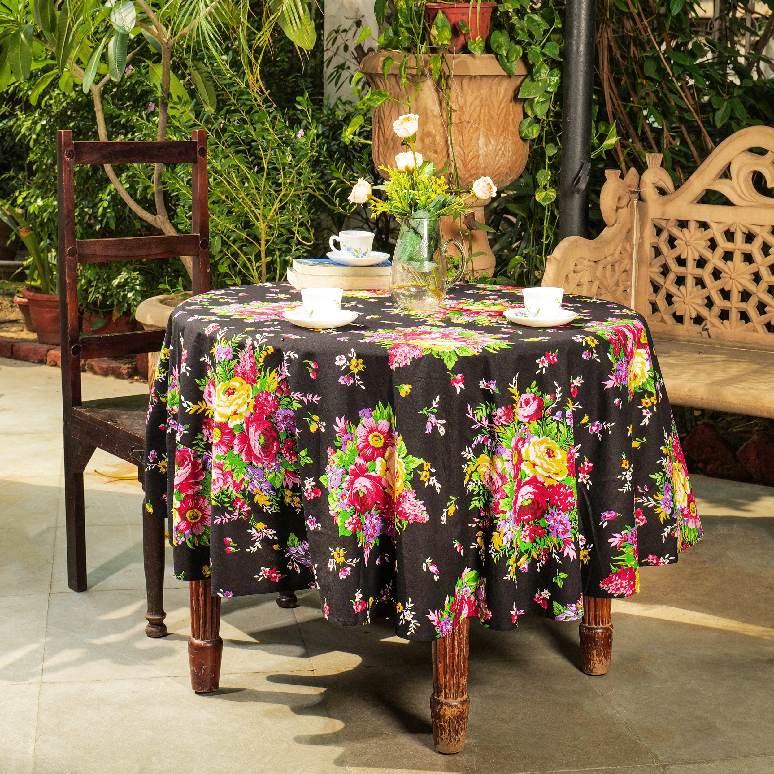 Avonlea Tablecloth - Black