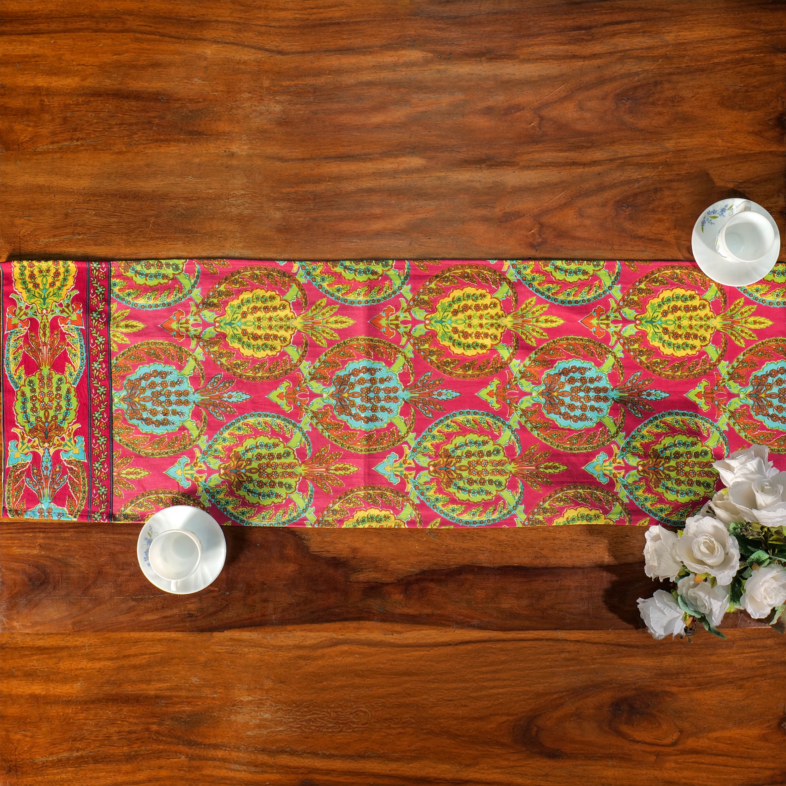 Hello Pineapple Runner Fuschia