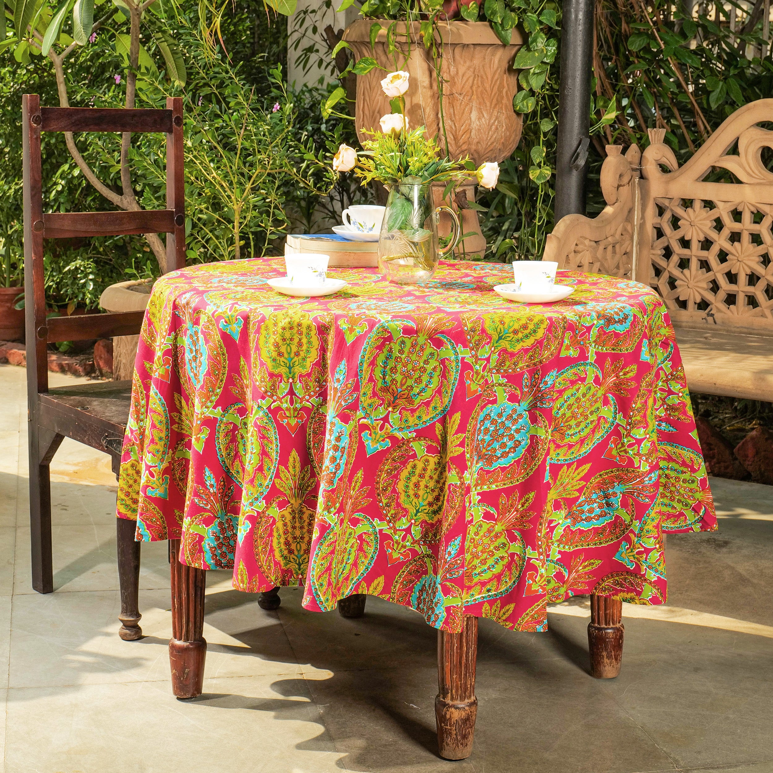 Hello Pineapple Tablecloth - Fuschia
