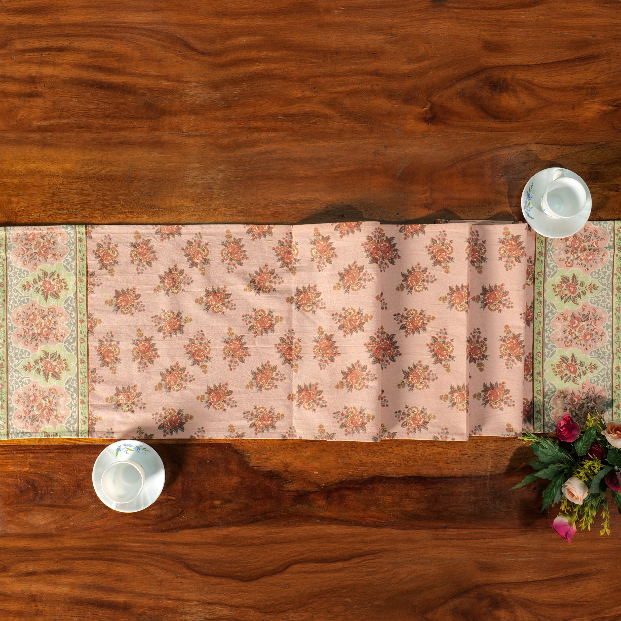 Antique Runner – Rose