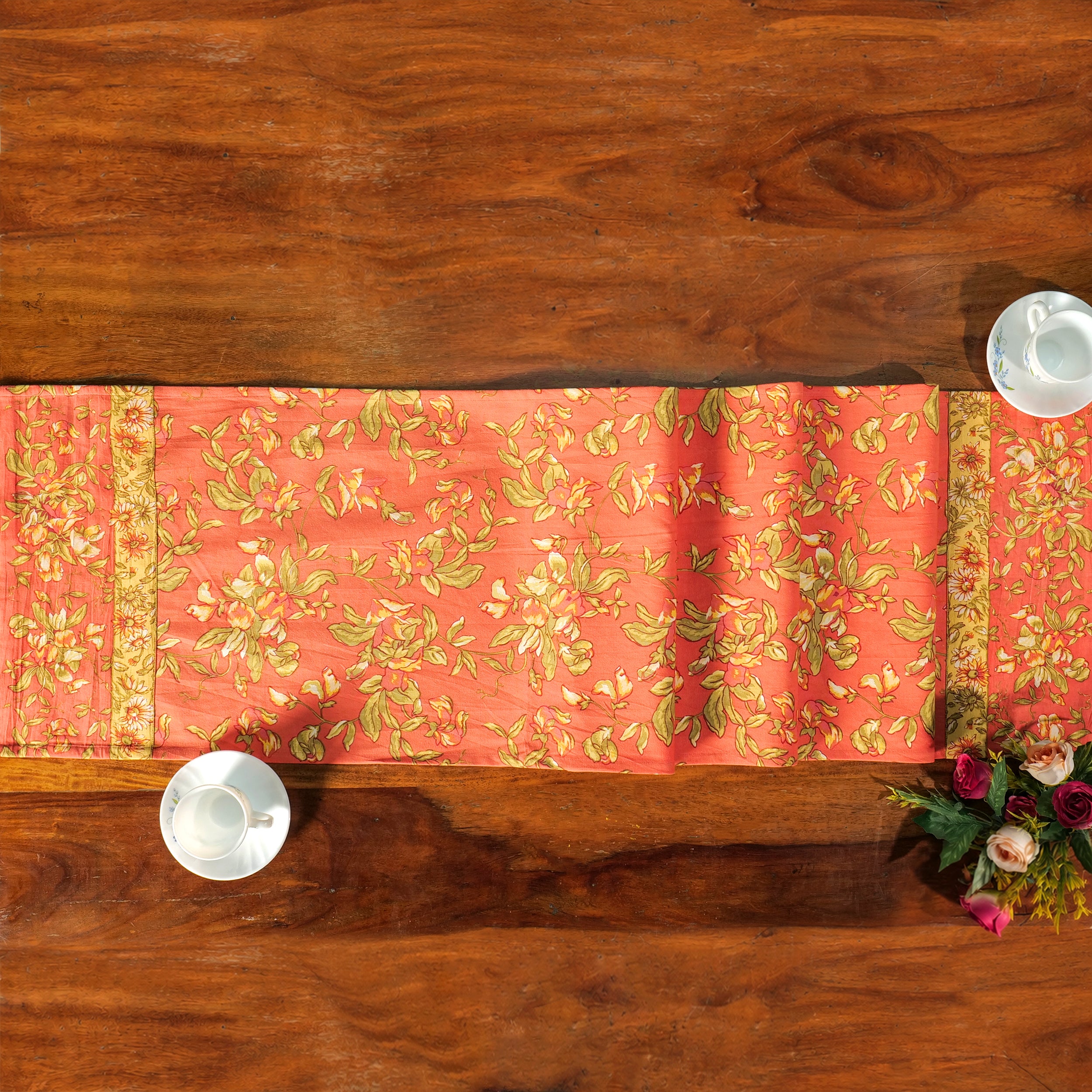 Sweet Pea Runner – Coral