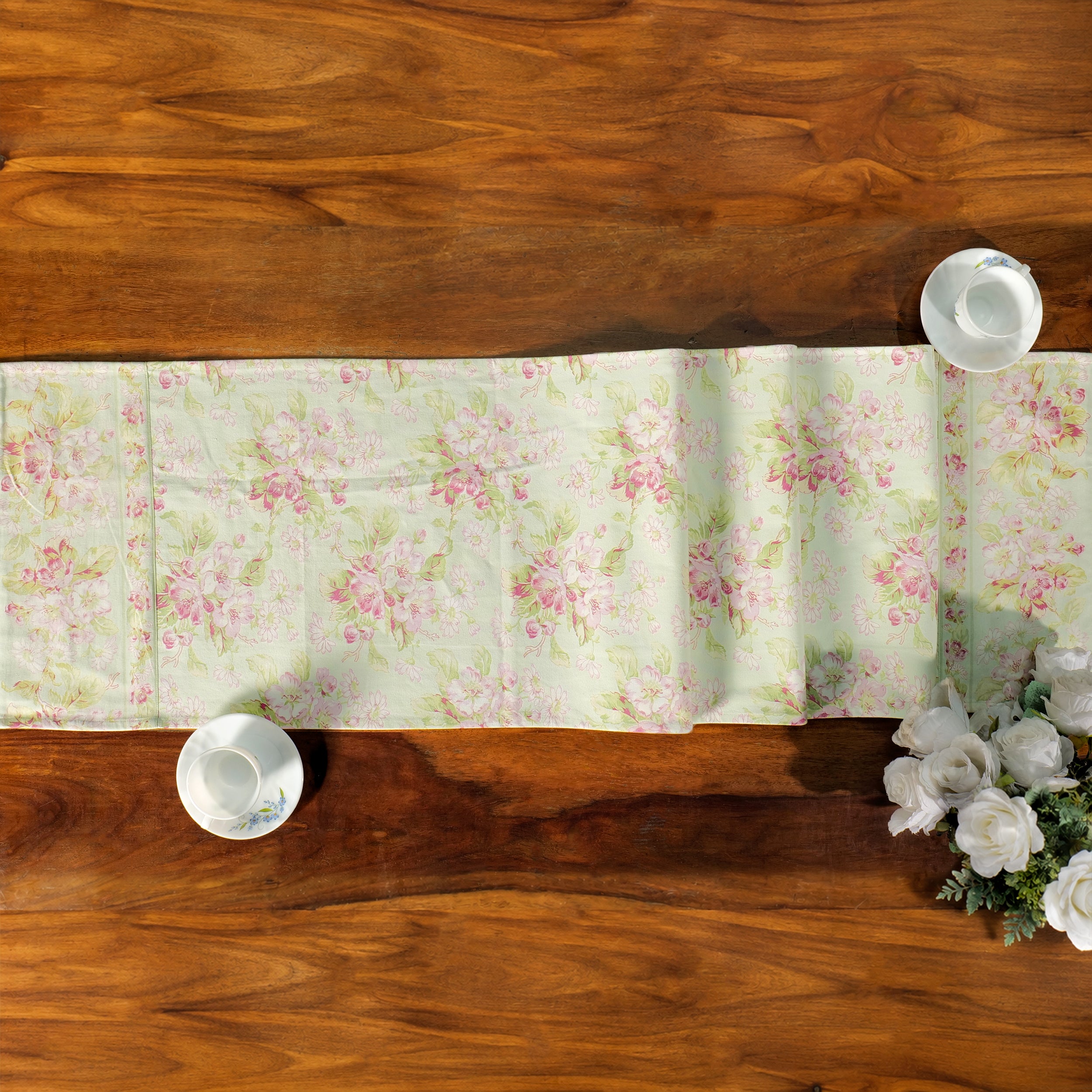 Apple Blossom Runner - Green