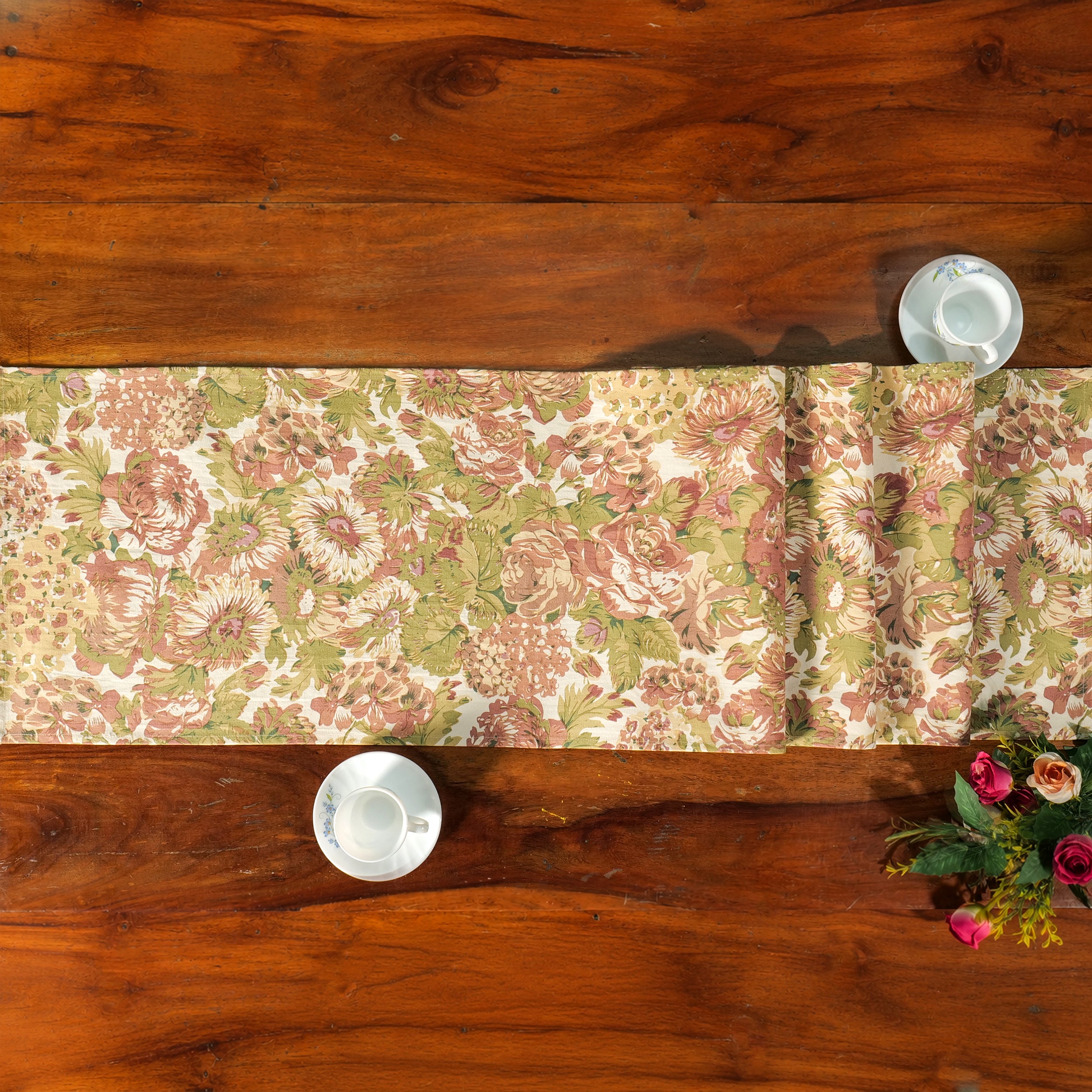 Spring Gathering Runner - Sorbet