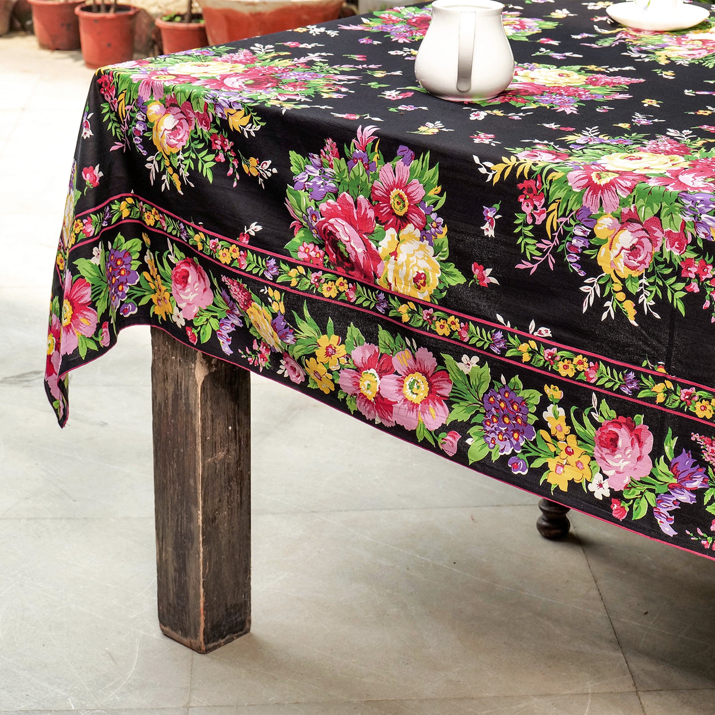 Avonlea Tablecloth - Black
