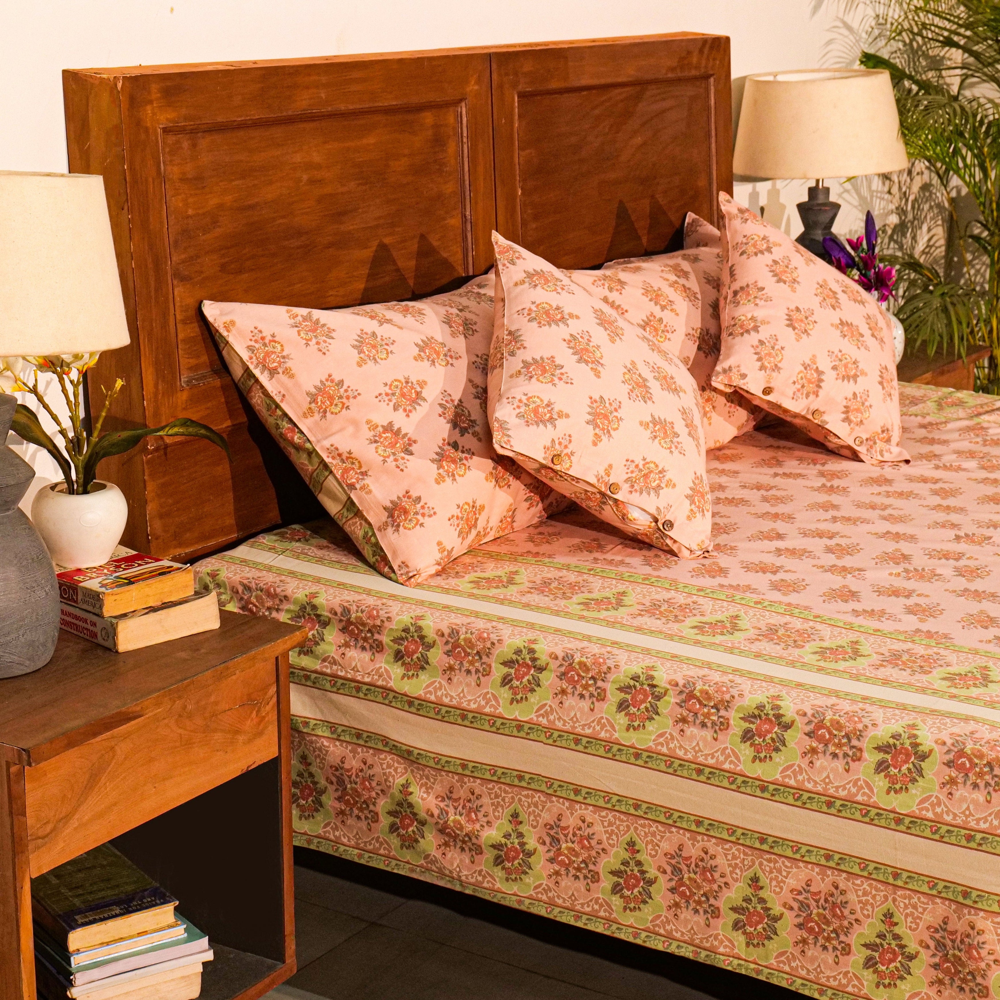 Antique Bed Cover – Rose