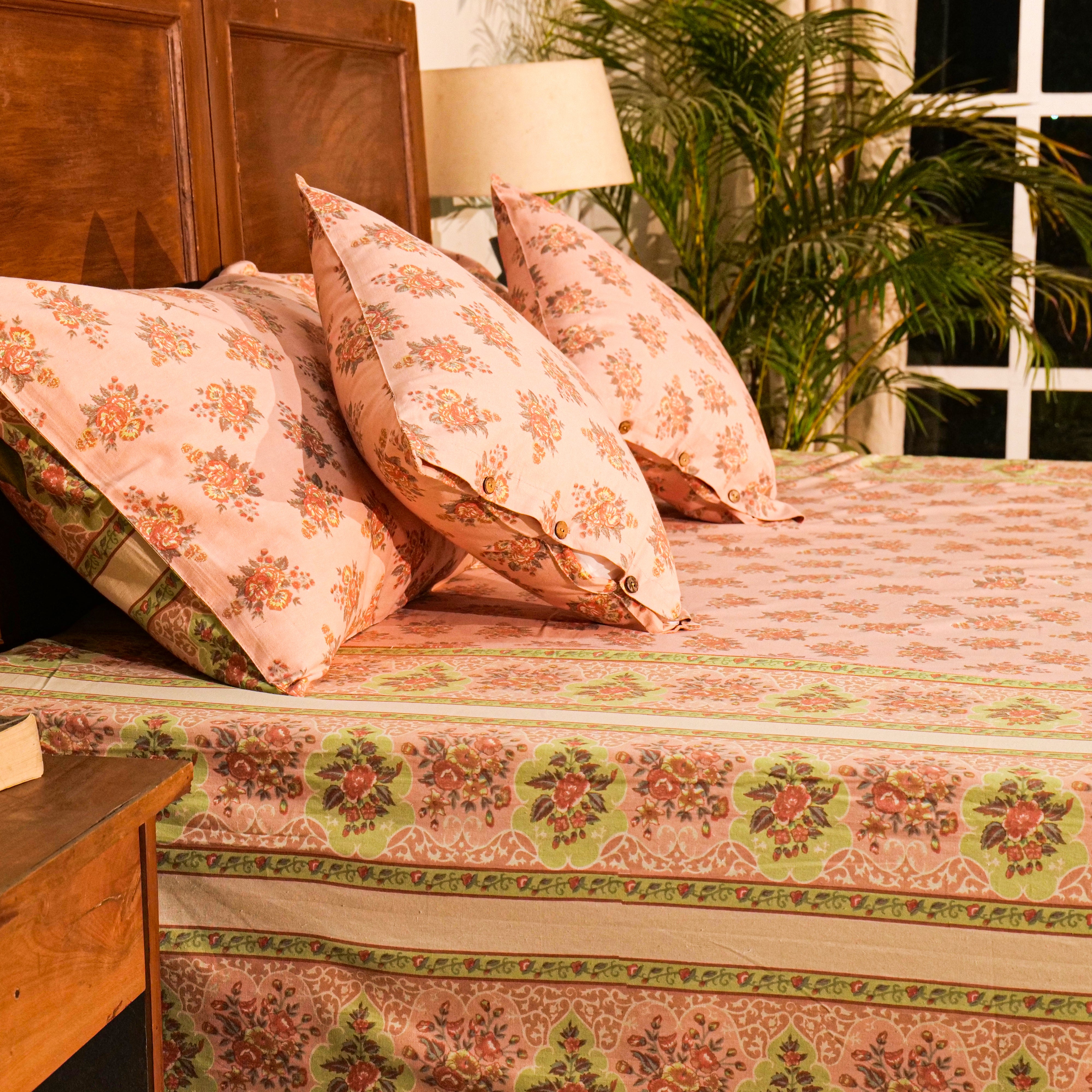 Antique Bed Cover – Rose