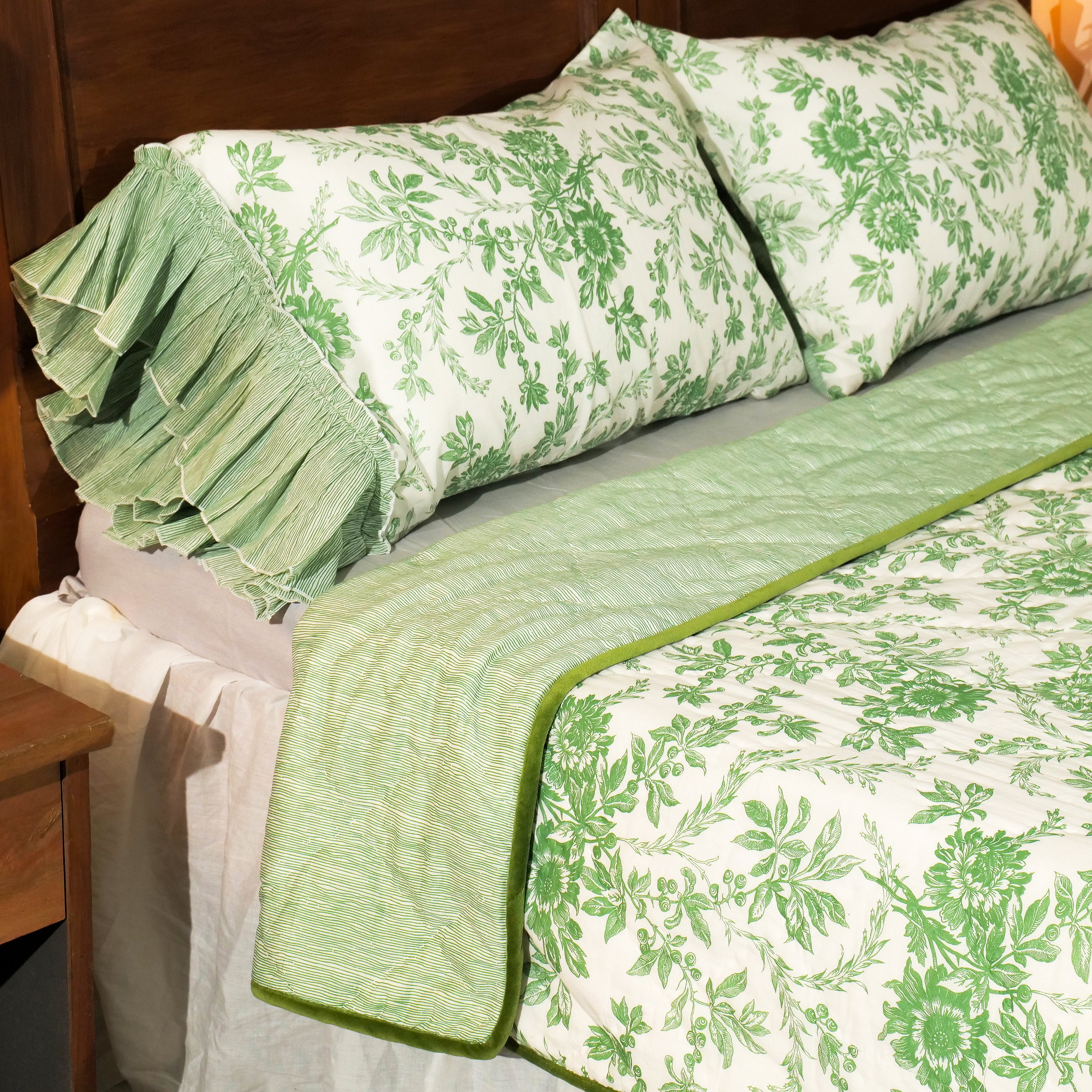 Felicity Broken Stripe Quilt – Green