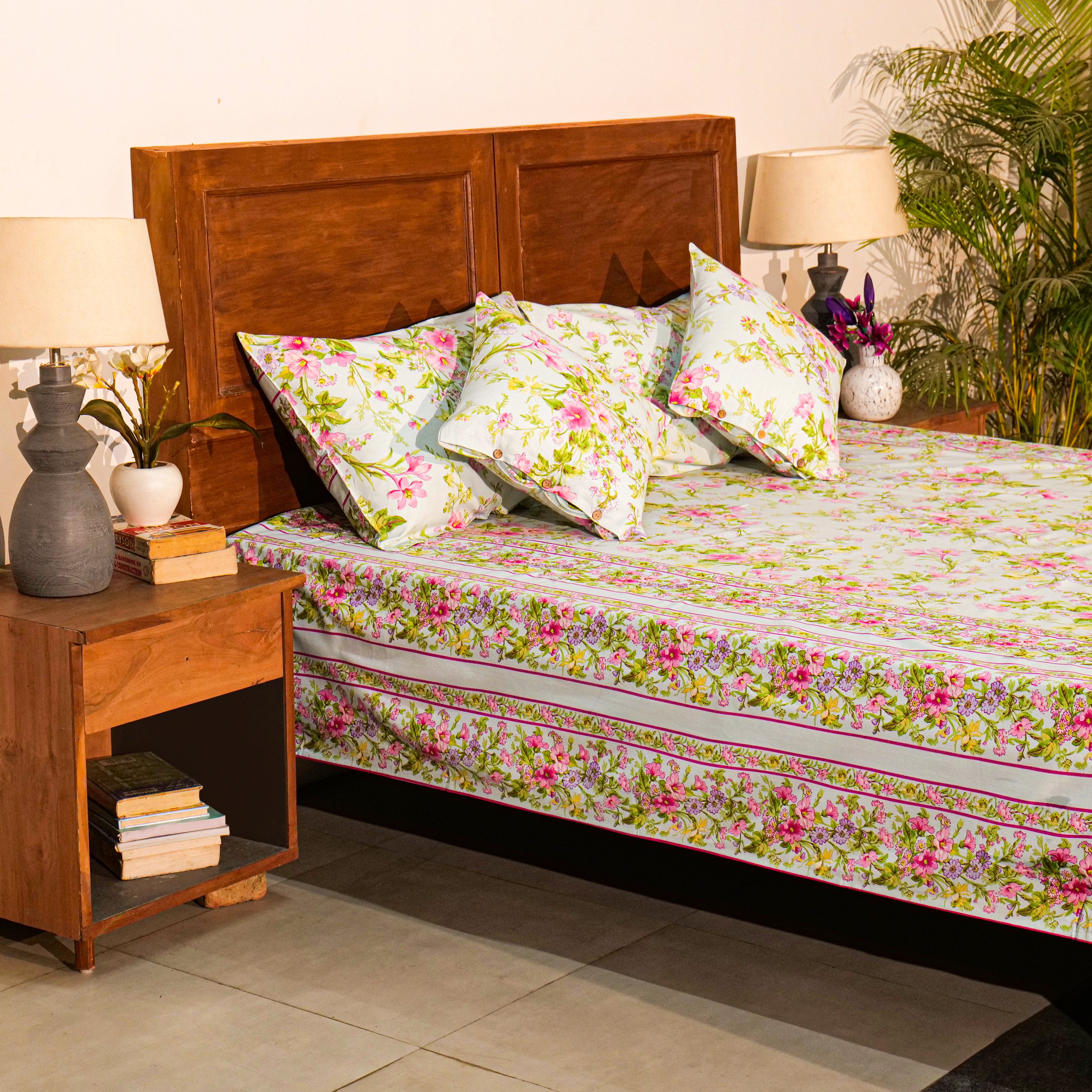 Graceful Bed Cover – Aqua