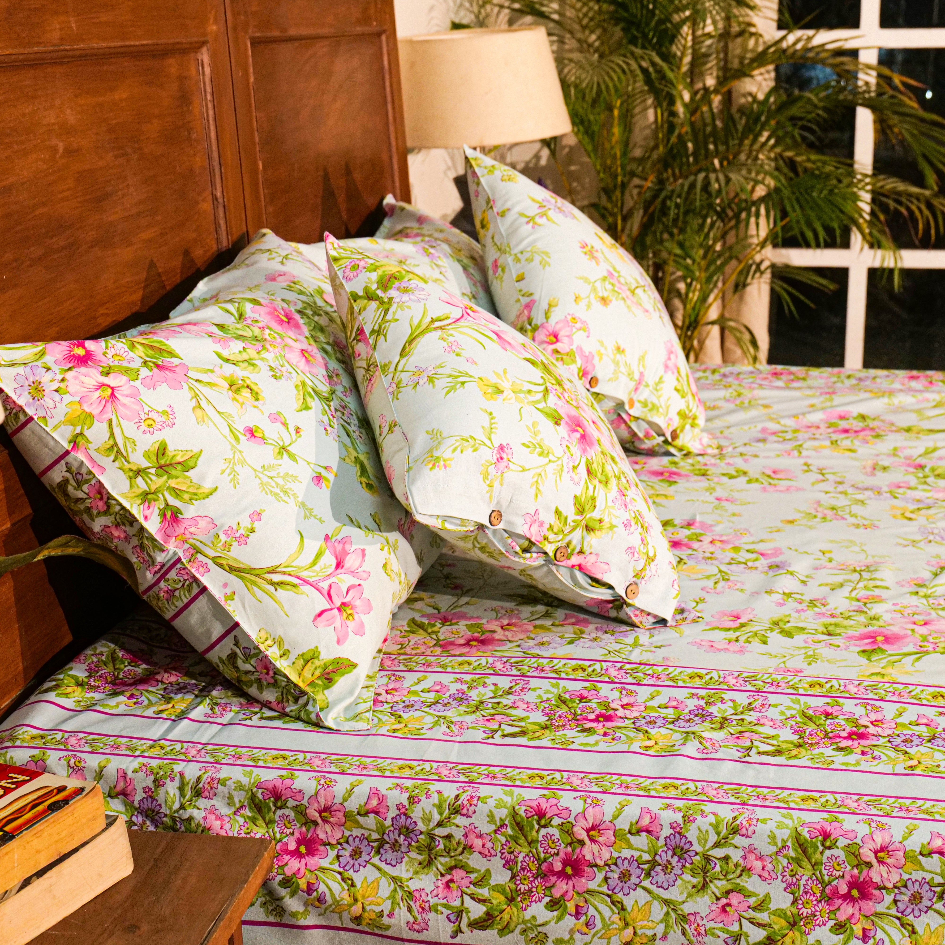 Graceful Bed Cover – Aqua