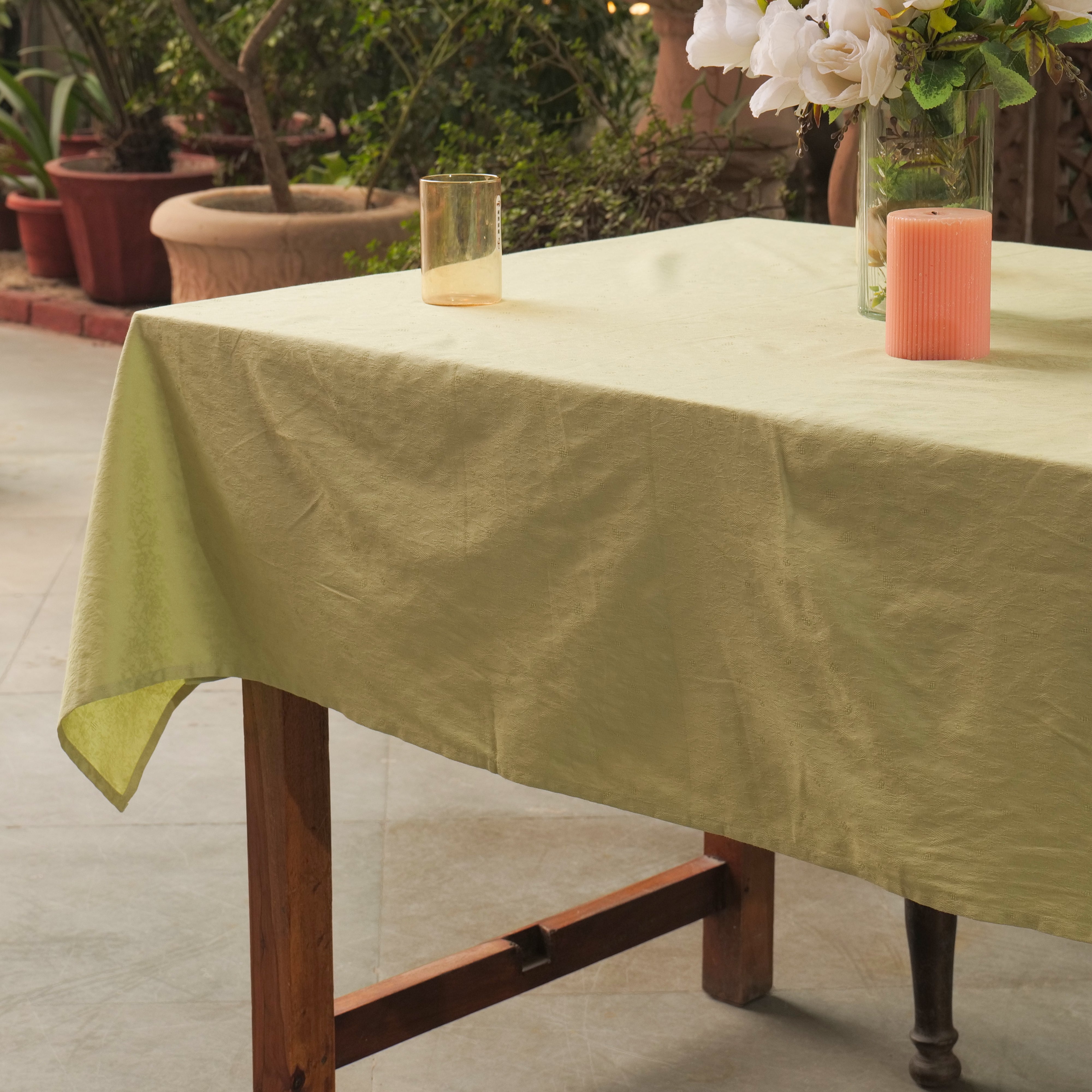 Lark Jacquard Tablecloth – Green