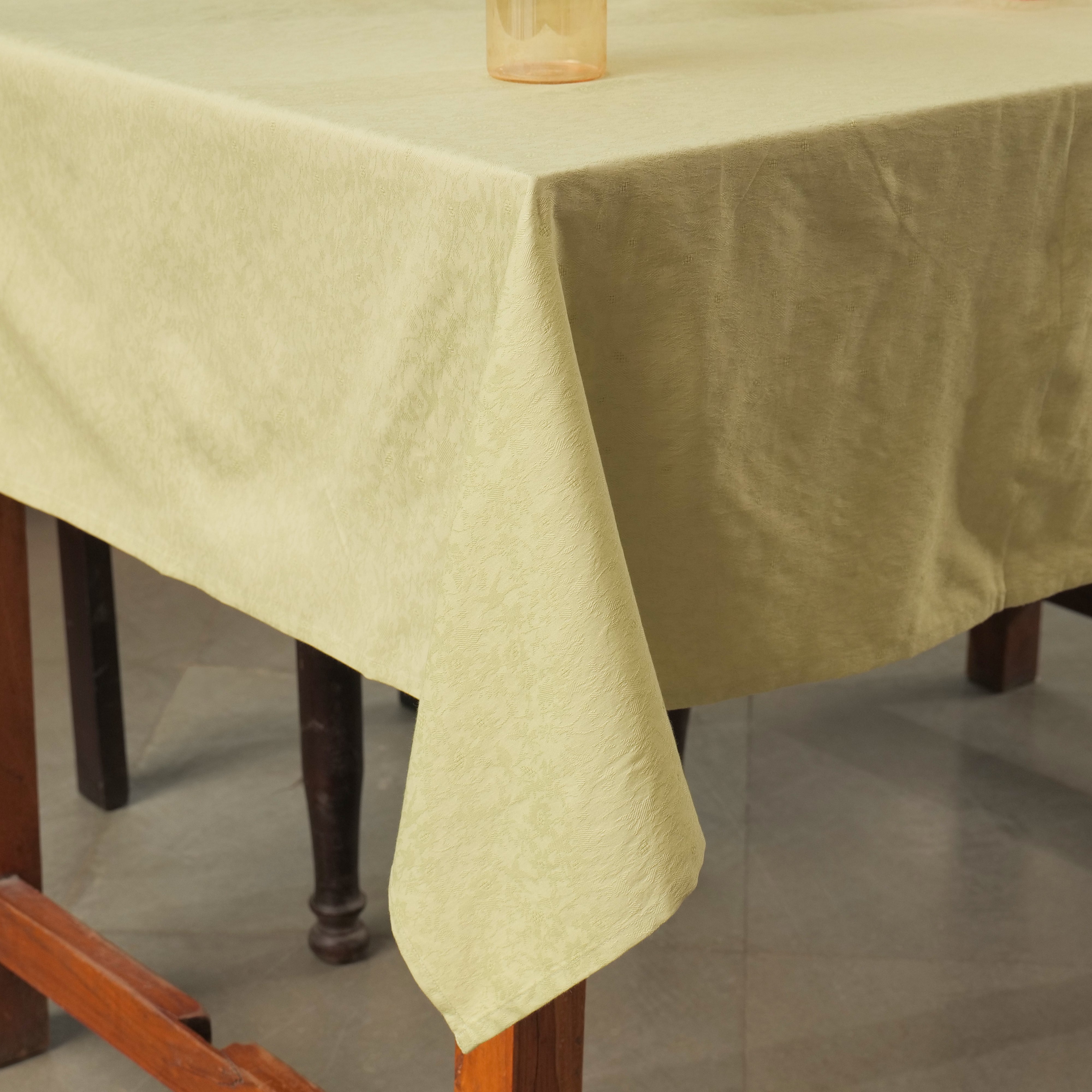 Lark Jacquard Tablecloth – Green