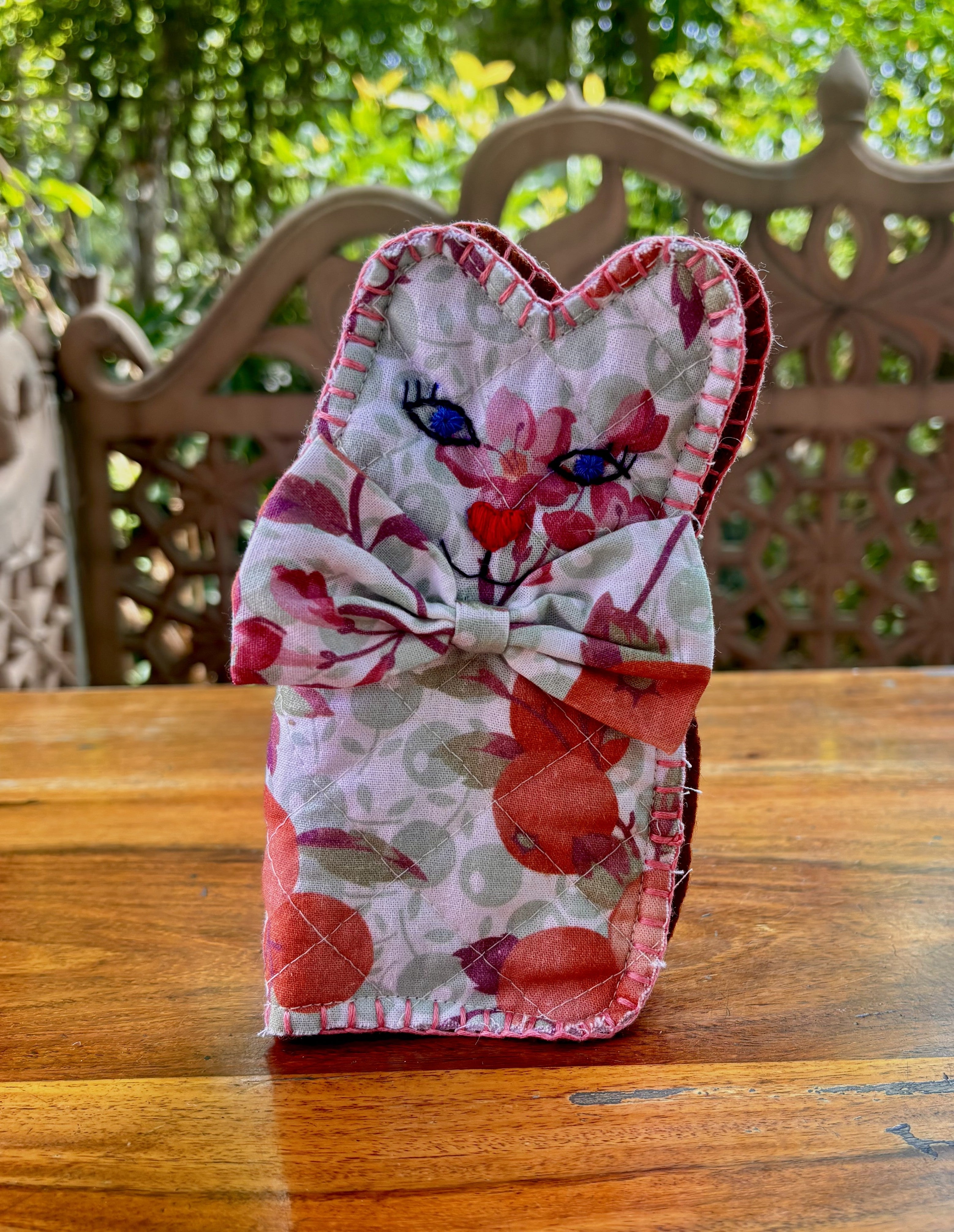 Orange Blossom Sewing Kitty – Green