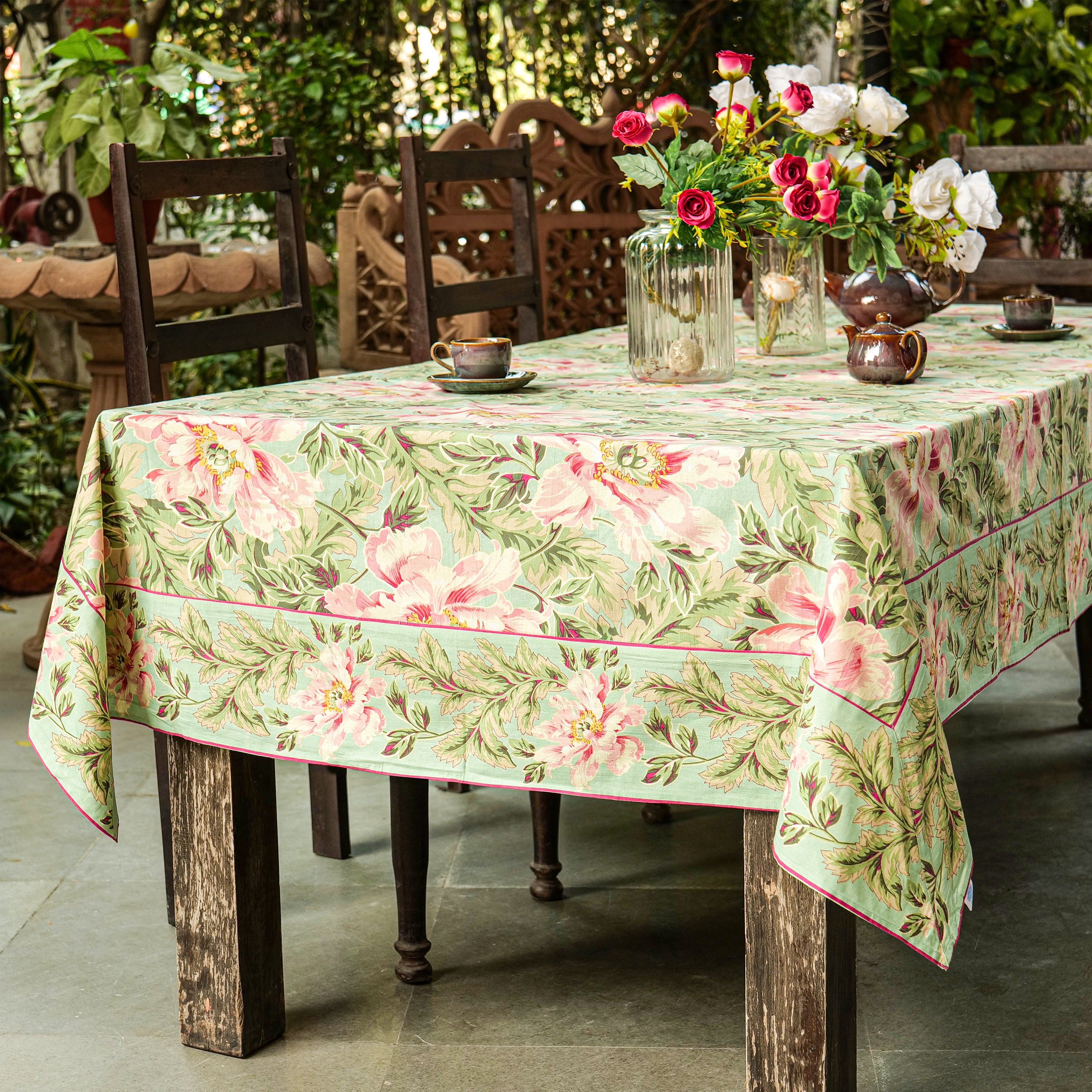 Splendor Tablecloth - Mist