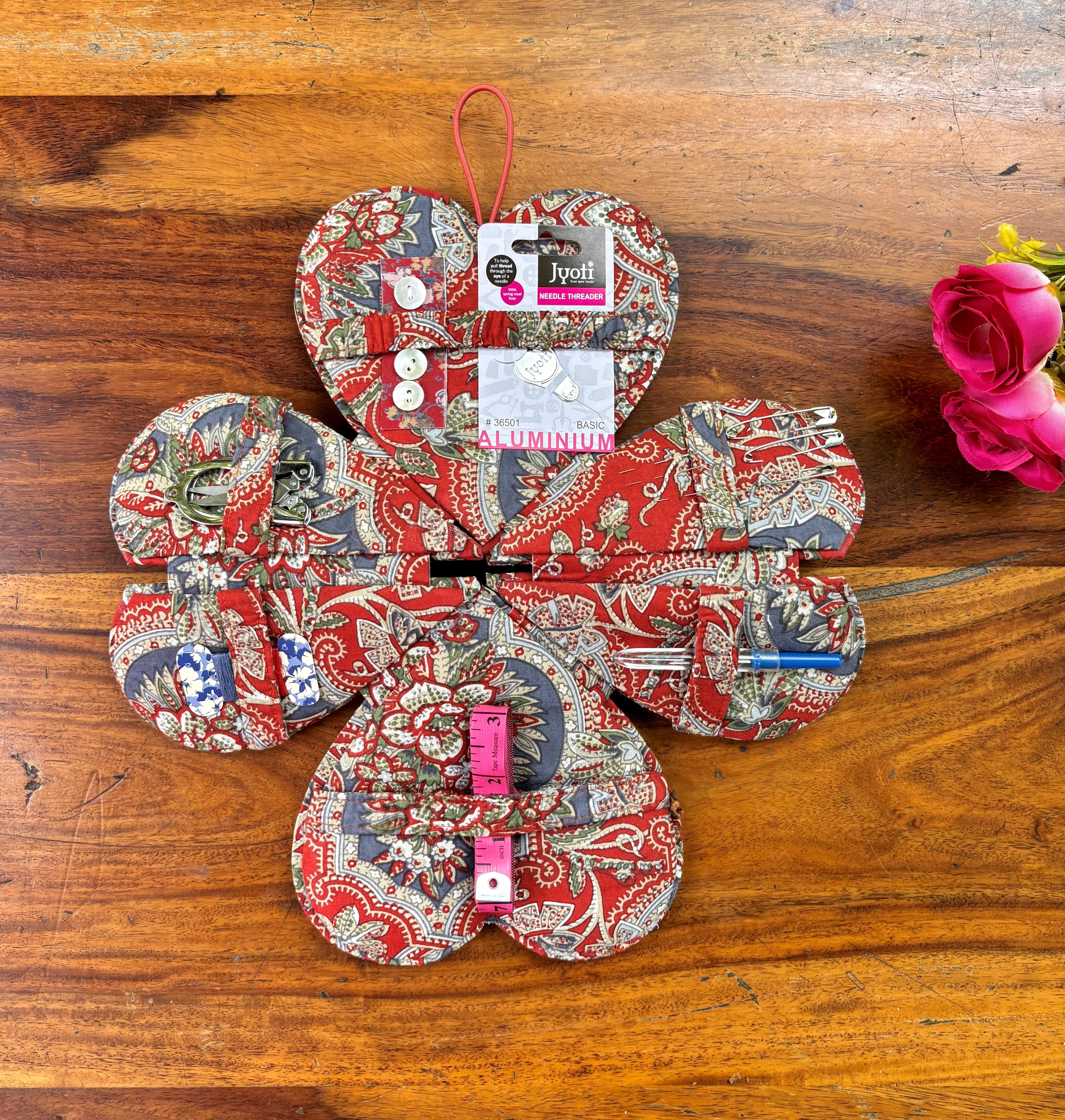Timeless Tapestry I Love Sewing Kit - Red